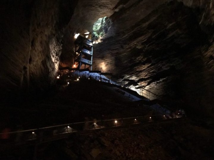 This Day Trip To The Deepest Cave In Missouri Is Full Of Adventure