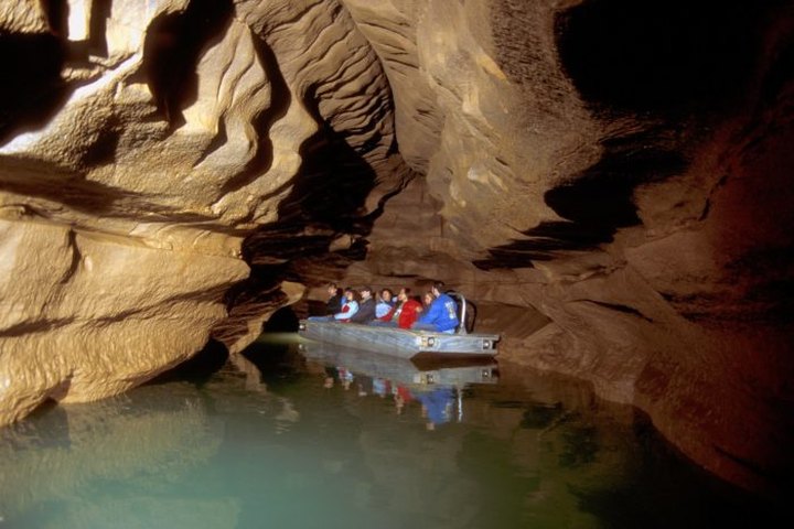 The Cave Trail In Indiana That Proves The Midwest Is More Amazing Than You Thought