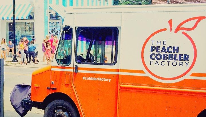 Nashville Has A Peach Cobbler Food Truck, And It's Everything You Want This Summer