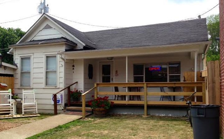 This Small Town BBQ Joint In Tennessee Is One Of The Best In The Country