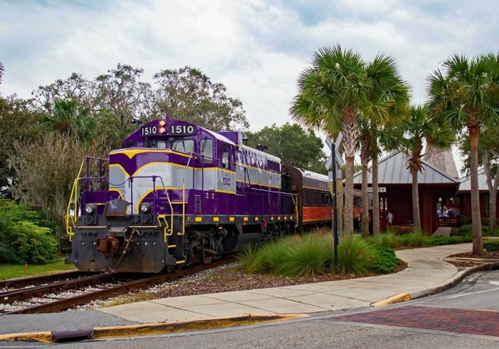 Hop Aboard The Royal Pizza Express, A One-Of-A-Kind Culinary Train Adventure In Florida