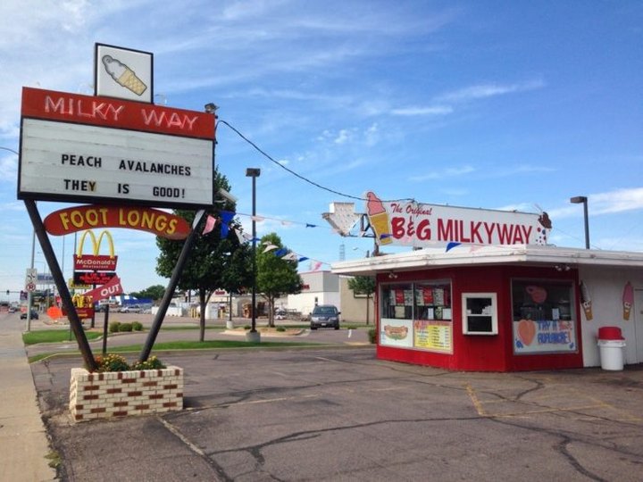 This Old Fashioned Drive-In Ice Cream Shop In South Dakota Is Unforgettable