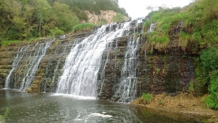 Discover One Of Illinois' Most Majestic Waterfalls - No Hiking Necessary