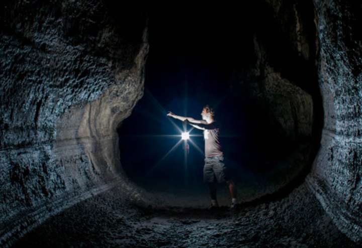 Hiking Through This Cave In Oregon Will Give You A Surreal Experience
