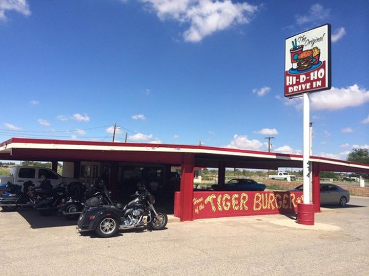 The Quirky Unassuming Drive In Restaurant In New Mexico That Only Locals Know About