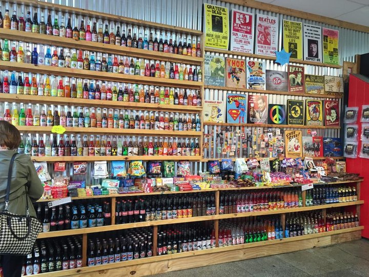 This Nostalgic Candy Shop In Cleveland Is Like Something Out Of Willy Wonka And The Chocolate Factory