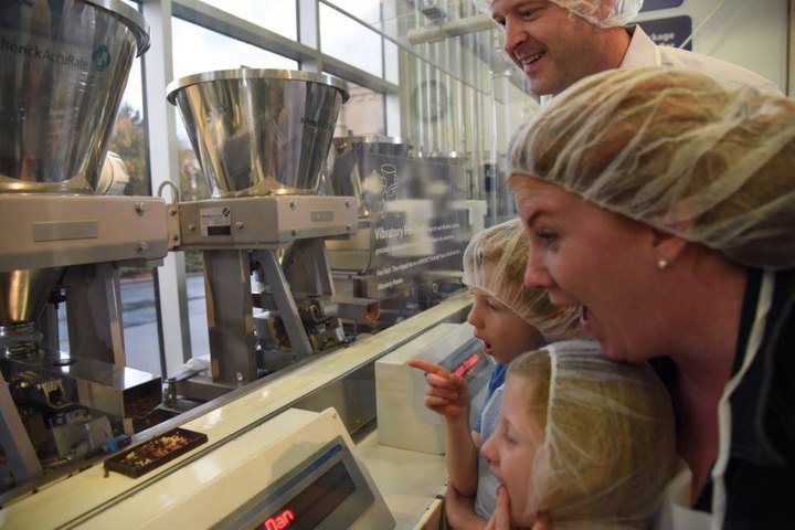 8 Yummy Food Factory Tours In Pennsylvania You'll Gobble Right Up