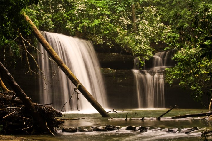 These 7 Waterfall Hikes Are Some Of The Best Hikes in Alabama