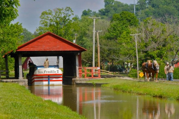 Take A Ride On This One-Of-A-Kind Canal Boat Near Cincinnati