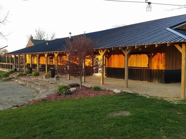 The Winery Near Cincinnati That's Off The Beaten Path But So Worth The Journey