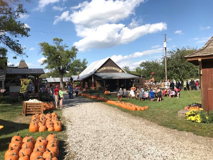The Nebraska Farm That Transforms Into A Halloween Wonderland Each Year