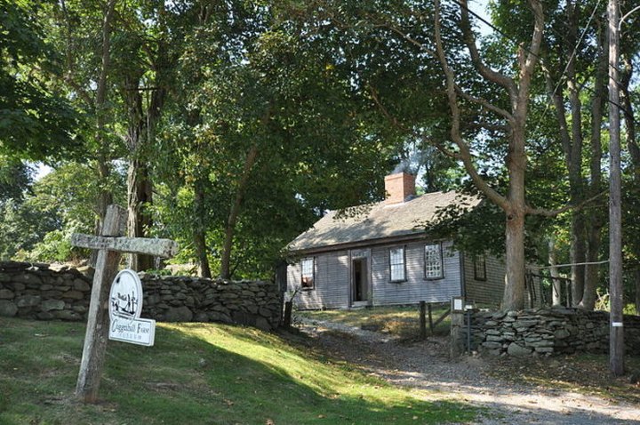 Visit This Working Revolutionary Era Farm In Rhode Island Where Time Stands Still