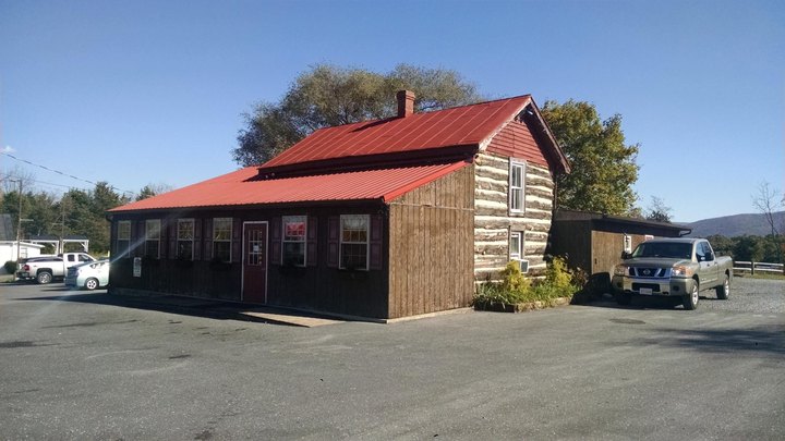 The Best Barbecue In Virginia Is Hiding Inside An Inconspicuous Log Cabin