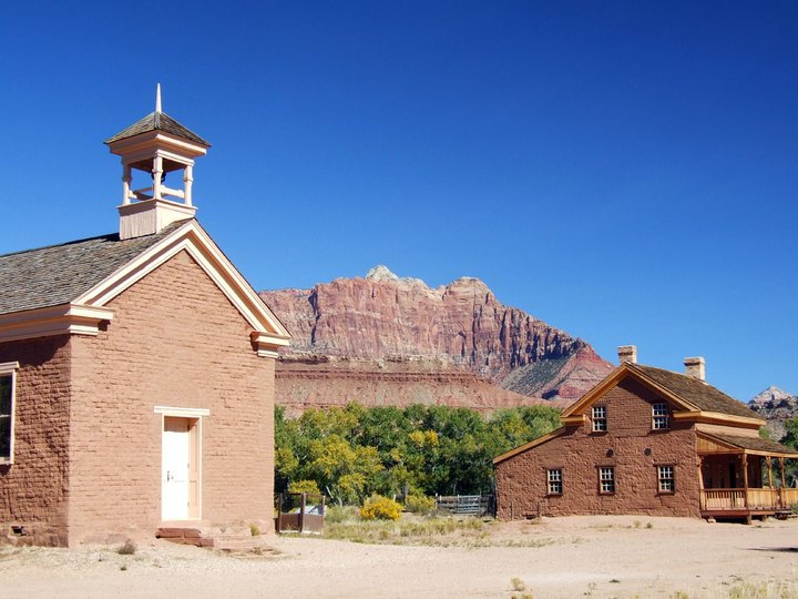 The Utah Ghost Town That's Perfect For An Autumn Day Trip