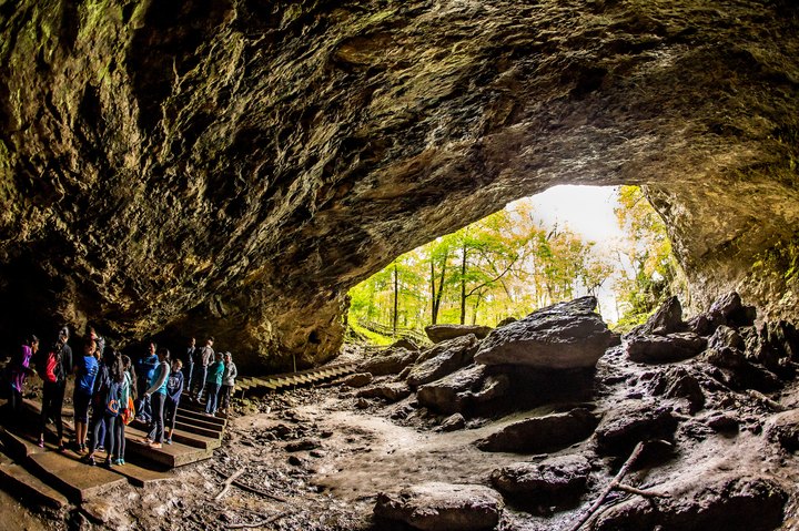 The Iowa Hike That Leads To The Most Unforgettable Destination