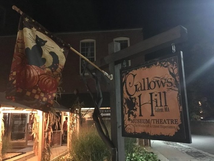 This Haunted Trolley In Massachusetts Will Take You Somewhere Absolutely Terrifying