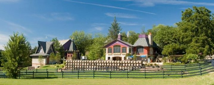 This Award Winning Amish Country Winery Is So Worth The Drive From Cleveland