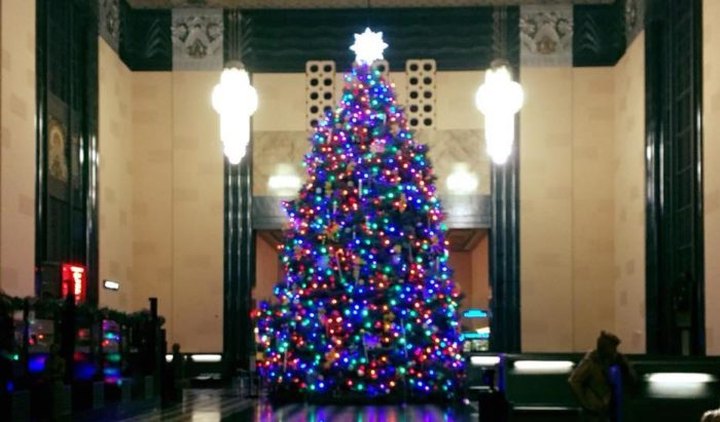 The Magical Nebraska Christmas Tree That Comes Alive With 12,000 Colorful Lights