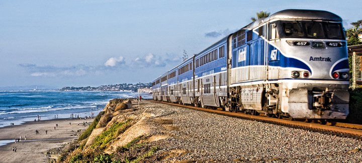This 350-Mile Train Ride Is The Most Relaxing Way To Enjoy Southern California Scenery