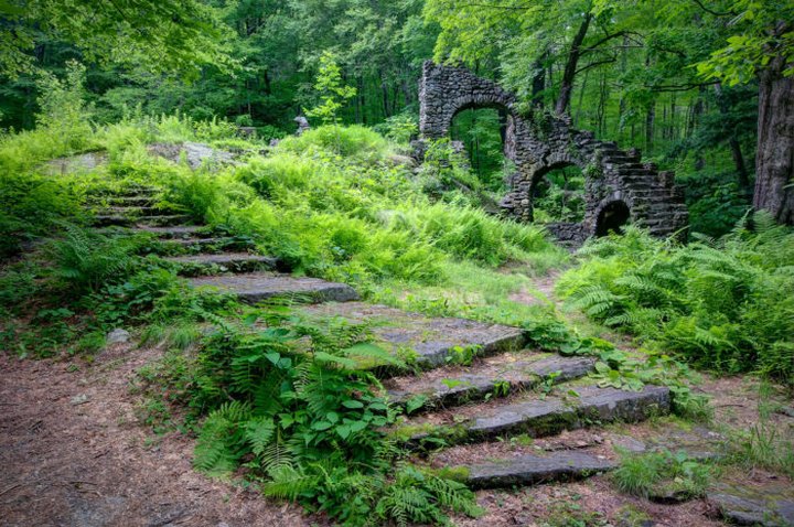 This Hidden Trail In New Hampshire Leads To A Magnificent Archaeological Treasure