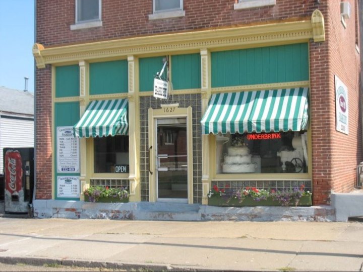 This Old-World German Bakery In Illinois Has Been Around Since 1929