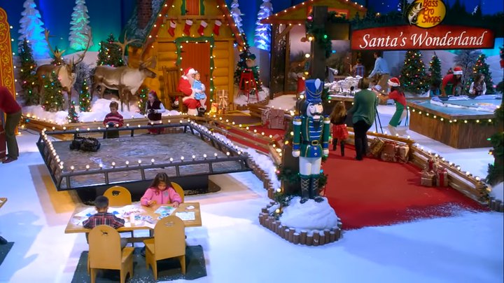 The One Shop In Nevada That Turns Into A Christmas Wonderland For Families Every Year