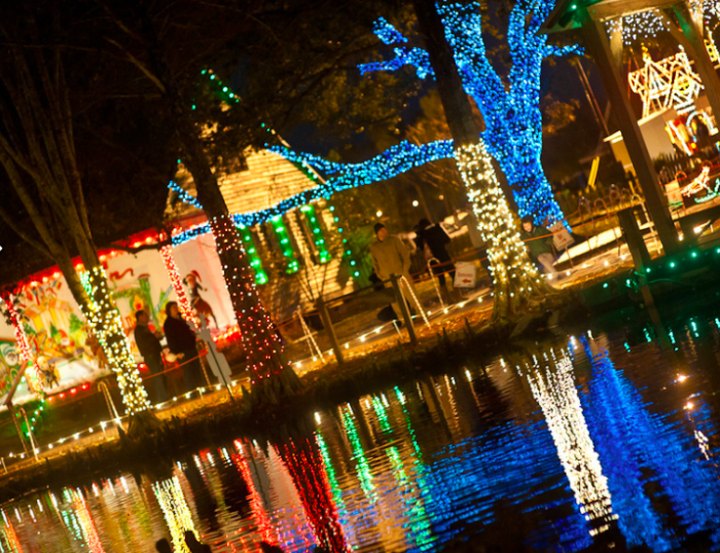 The Winter Village In Louisiana That Will Enchant You Beyond Words