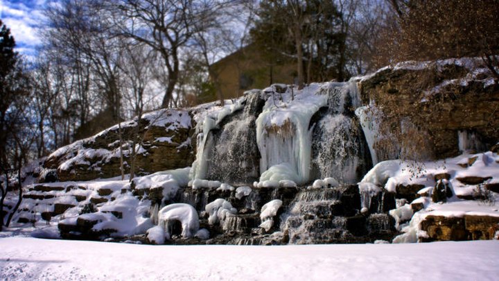 Hike To This Breathtaking Frozen Waterfall In Kansas For A Winter Adventure Unlike Any Other