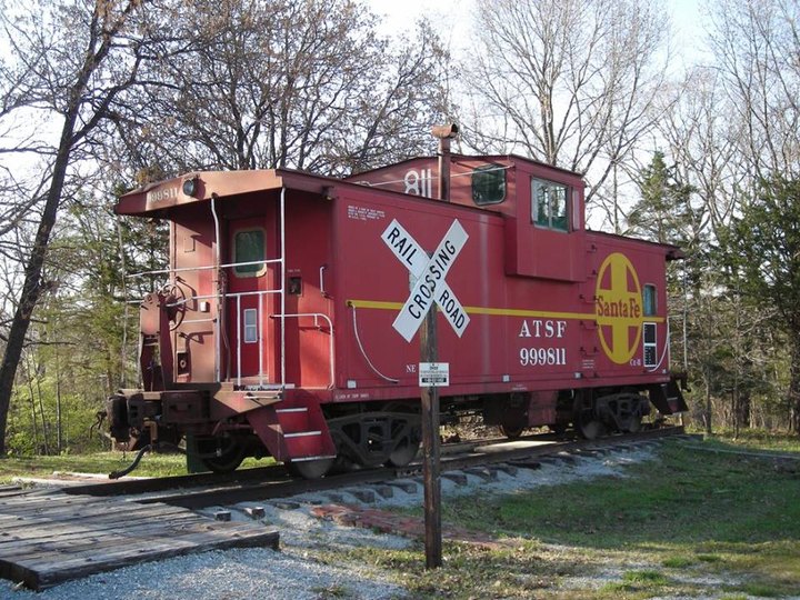 The Rooms At Missouri's Railroad Themed Bed & Breakfast Are Actual Box Cars