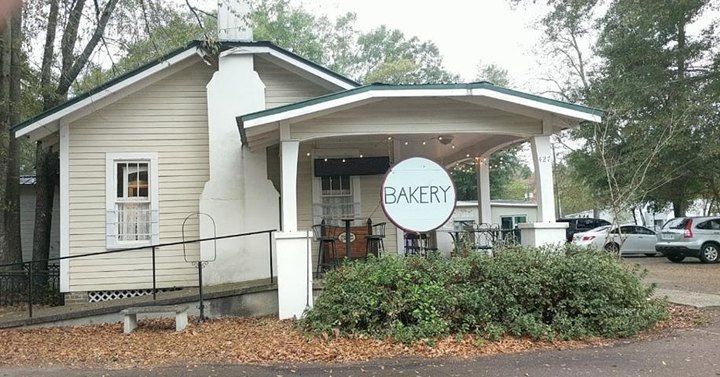 Stuff Your Face With Decadent Cinnamon Rolls At A Southern Yankee, A Humble Little Mississippi Bakery