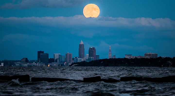 The Next Lunar Eclipse Will Be Visible From Cleveland And You Won't Want To Miss Out