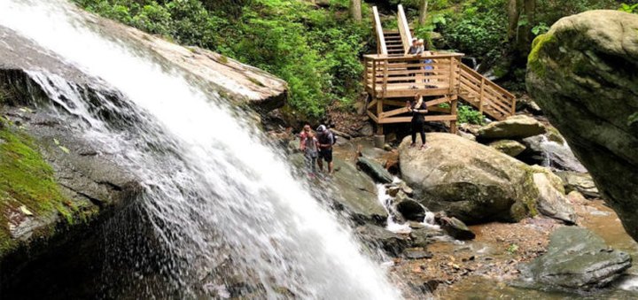 The Short 1-Mile Waterfall Staircase Trail In North Carolina That's An Absolute Delight