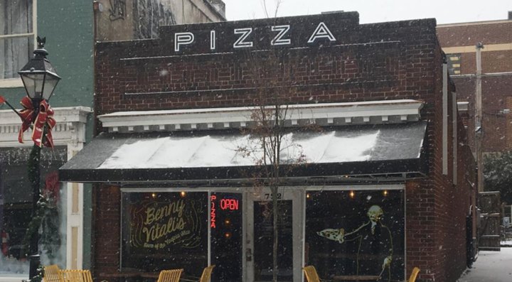 The Delicious Virginia Restaurant With The Biggest Slices Of Pizza We've Ever Seen