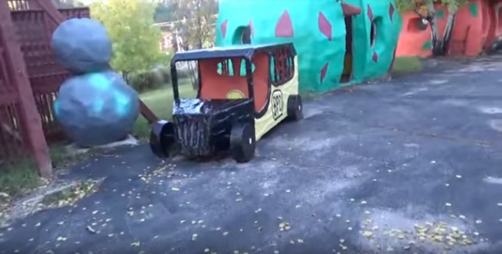 Everyone In South Dakota Should See What’s Inside The Gates Of This Abandoned Amusement Park