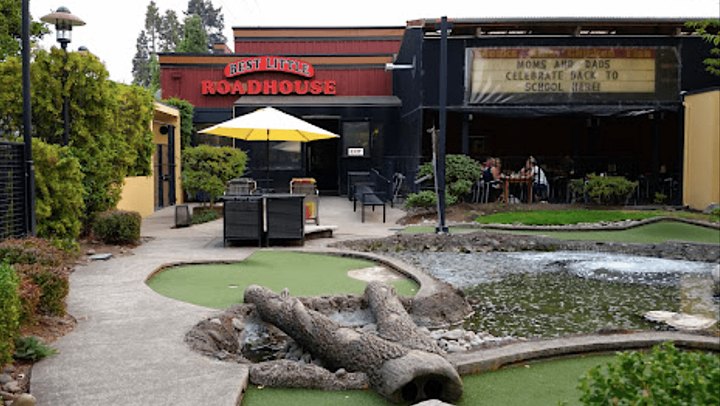 You Can Play Mini Golf And Eat Delicious Steak At This Unique Oregon Restaurant