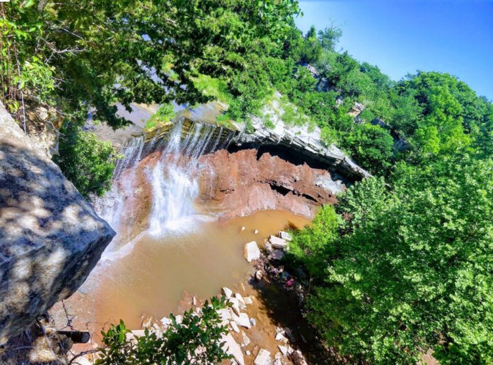 The One Kansas Waterfall That Will Completely Take Your Breath Away In Any Season