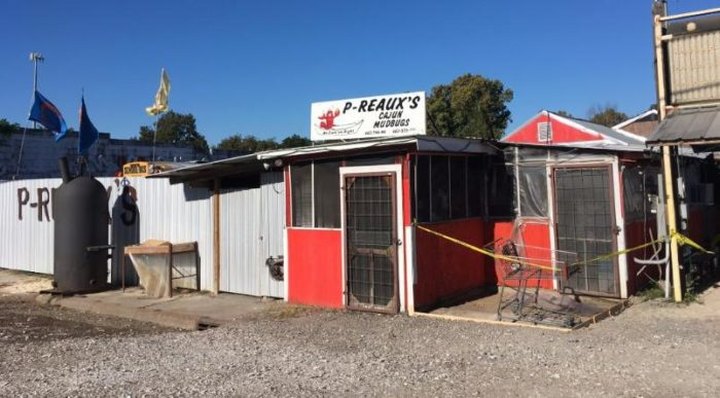 This Ramshackle Cajun Shack Hiding In Mississippi Serves The Best Seafood Around