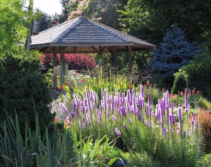 These 9 Gorgeous Gardens In Washington Will Put You In A Spring State Of Mind
