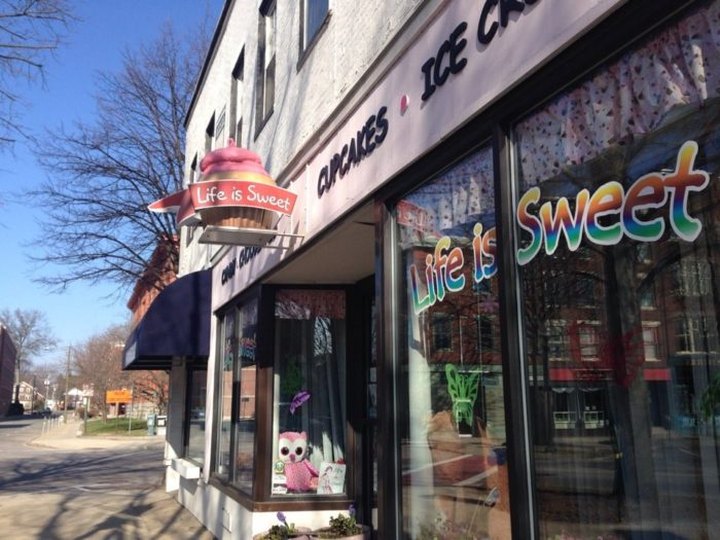 The Willy Wonka Worthy Candy Shop In New Hampshire That Is Beyond Your Wildest Imagination
