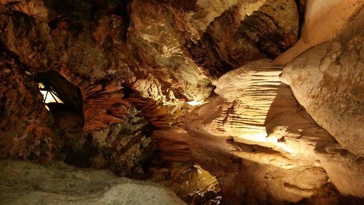 Venture 505-Feet Deep Below The Earth At These One Of A Kind Caverns In Missouri