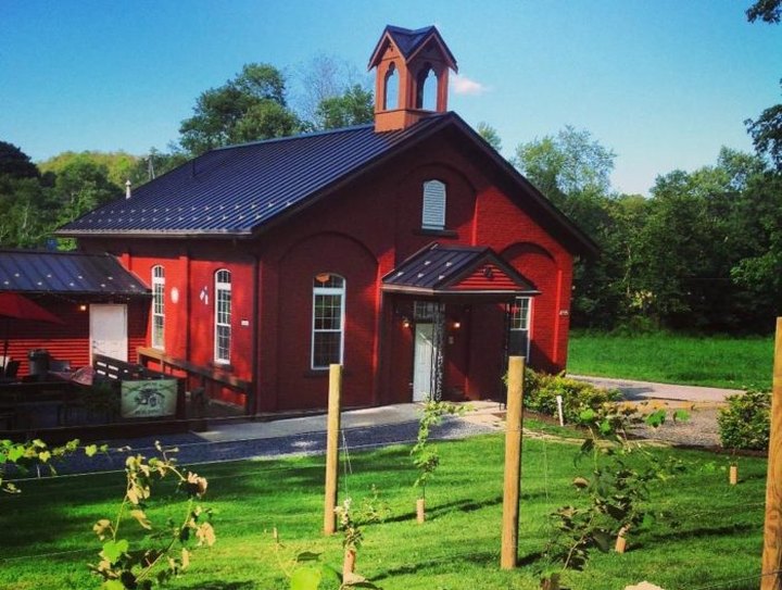 The School House Winery In Ohio That's Just As Charming As It Sounds