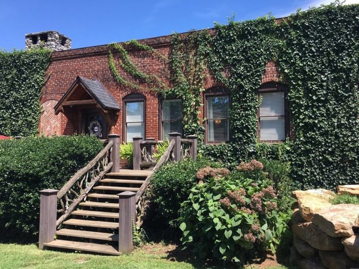 The Adorable Inn In This Charming Small Town In Georgia Is Perfect For A Weekend Getaway