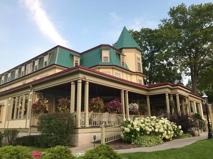 Bask In The Charms Of A Bygone Era At Michigan's Most Enchanting Inn