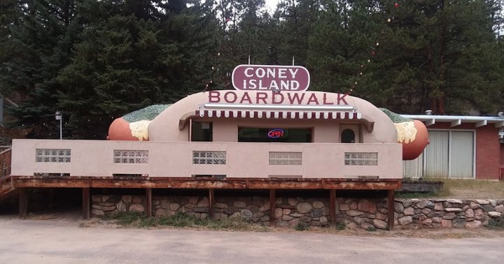 The Quirkiest Hot Dog Stand In Colorado That's So Worth A Visit