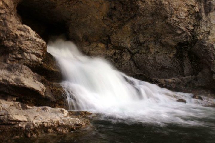 This Easy Waterfall Hike In Montana Is Almost Too Good To Be True