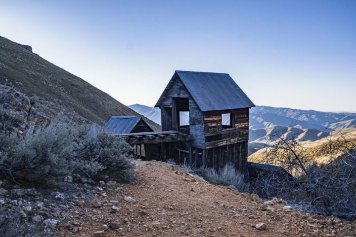 This Gem Of A Hiking Trail In Idaho Leads You Straight To A Long-Abandoned Mine
