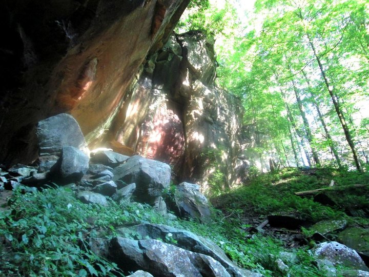 The Enchanting Hike In Kentucky That's Filled With One Surprise After Another