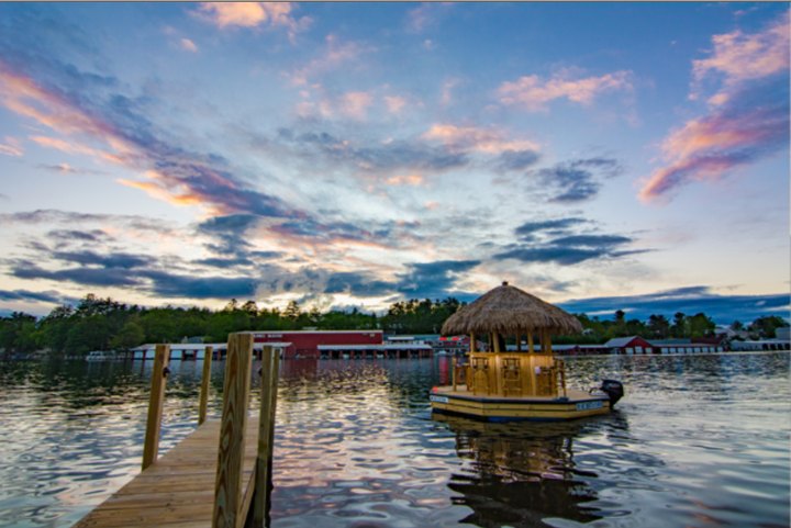 You Can Cruise Around Lake Winnipesaukee On This Floating Tiki Bar In New Hampshire
