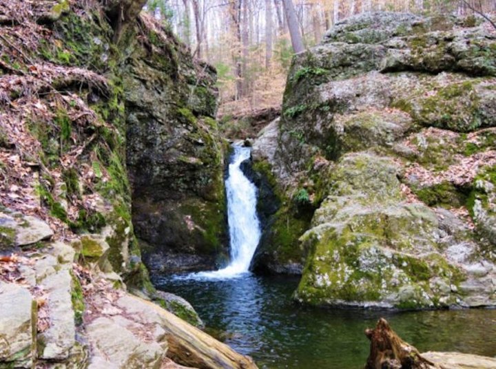 Hike To An Emerald Lagoon On This Easy Trail In Connecticut