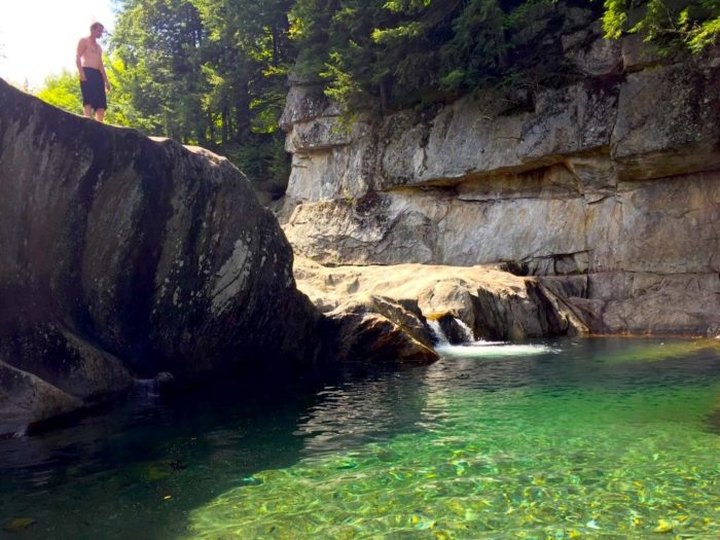 There’s An Emerald Waterfall Hiding In Vermont That’s Too Beautiful For Words